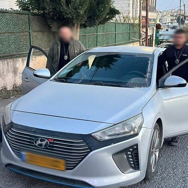 استجابة سريعة في نابلس: الشرطة الفلسطينية تعيد مركبة مسروقة لطالبة جامعية من الداخل بعد أيام من البحث وتعتقل مشتبهين بالقضية

تمكنت الشرطة الفلسطينية في نابلس م