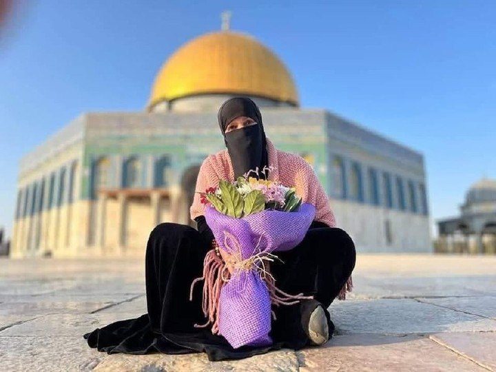 اعتقال المرابطة منتهى أمارة من قرية زلفة بعد اقتحام منزلها